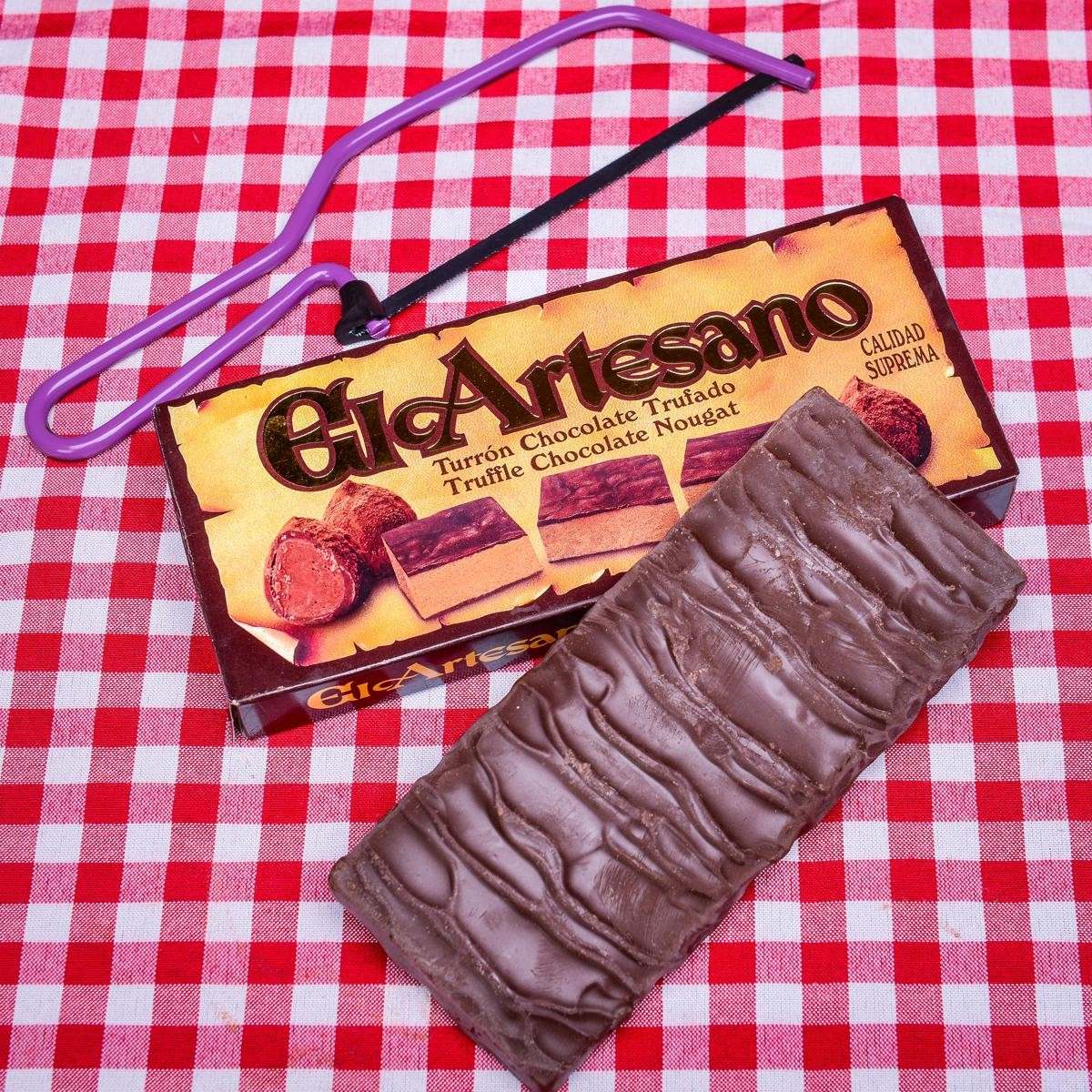 cokoladovy turon s krupavym nugatem el artesano.JPG