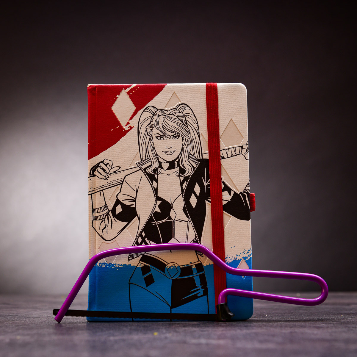 Truhla pro fanynku Harley Quinn