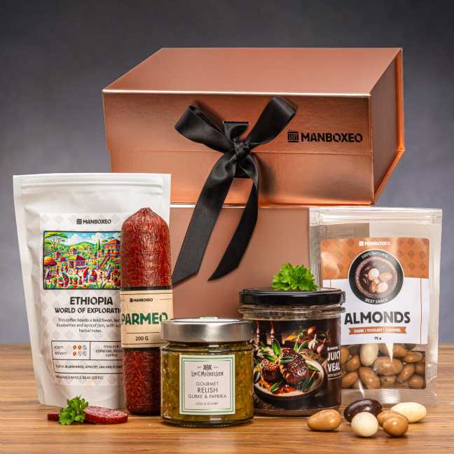 Giftboxeo ajándékdoboz (rózsaarany) – Tele finomságokkal